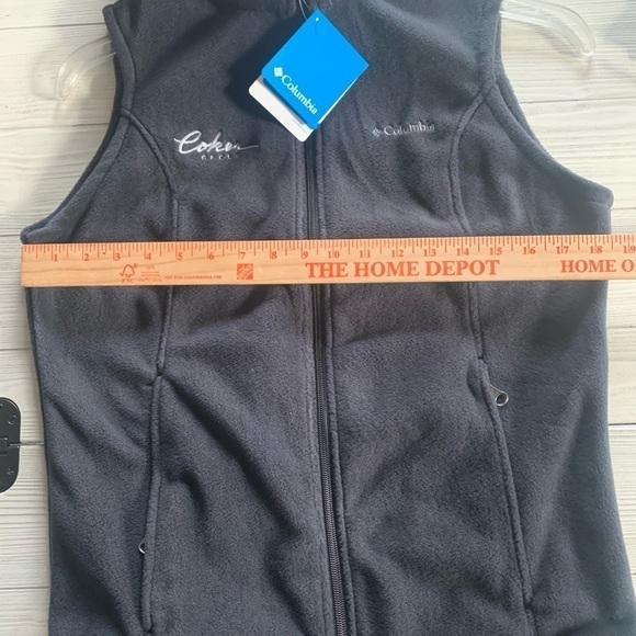 NWT Women’s Benton springs black fleece work vest zipper Coker on front. Small - Picture 9 of 9